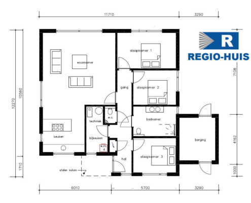 Plattegrond van de begane grond van bungalow B161 van Regio-Huis. De indeling omvat ruime woonruimtes, een open keuken, slaapkamers en een badkamer, geoptimaliseerd voor praktisch, comfortabel wonen met een focus op duurzaamheid en efficiëntie.